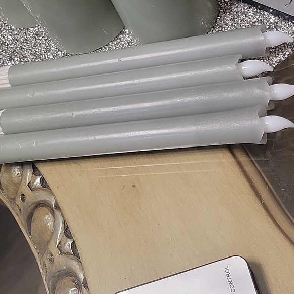FLAMELESS CANDLES Elegant Sage Green Candle Set - Picture 2 of 2